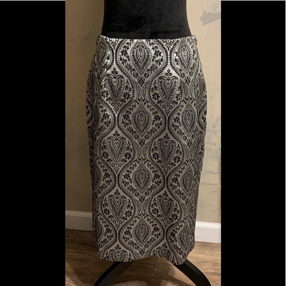 Pencil skirt